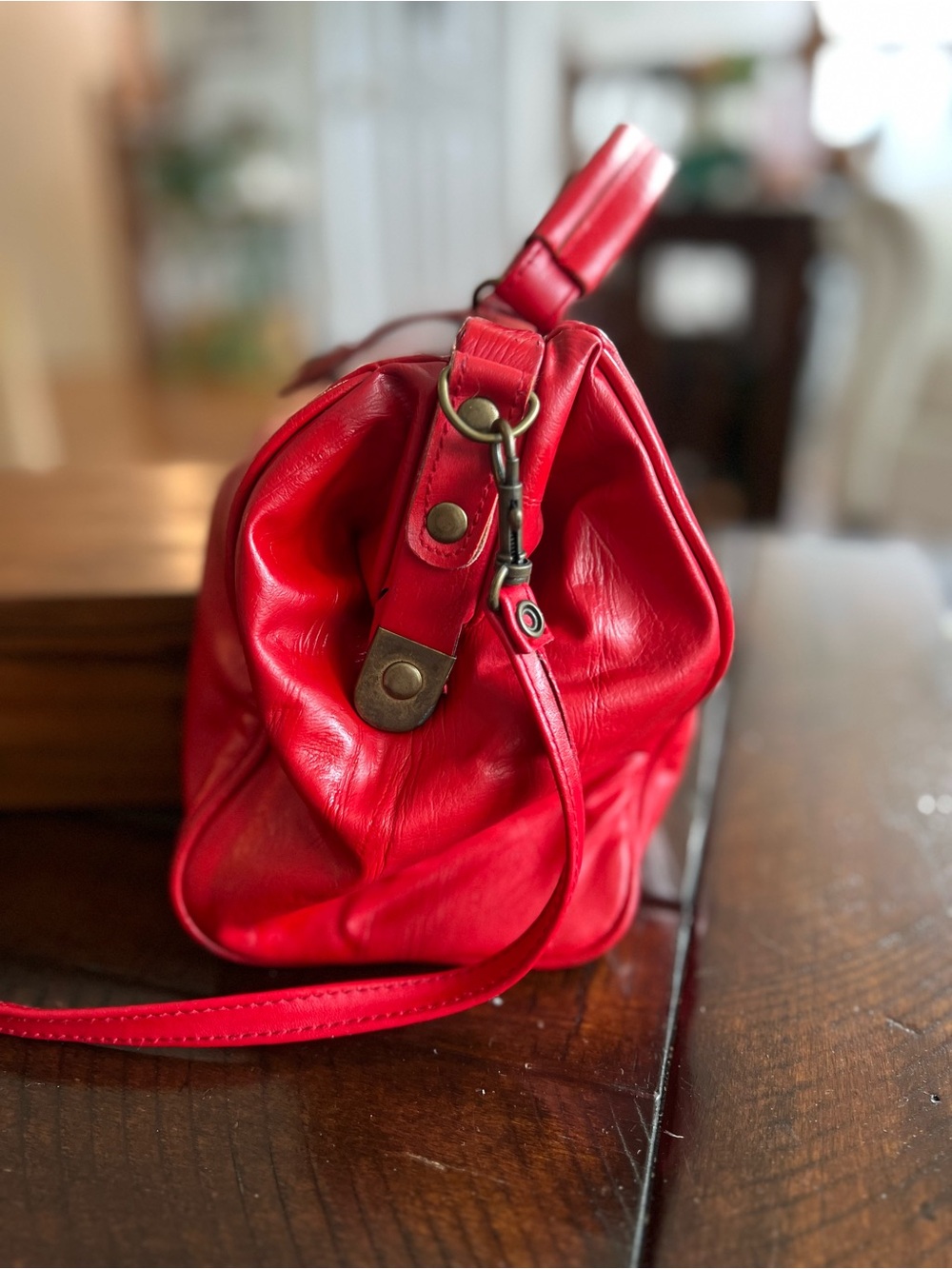 Vintage Capezio Red Leather Doctor Bag Satchel Crossbody Top Handle Purse - Picture 4 of 12